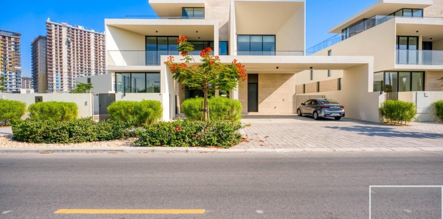 Dubai Hills Estate、Dubai、UAEにあるヴィラ 5ベッドルーム、786.89 m2 No747365
