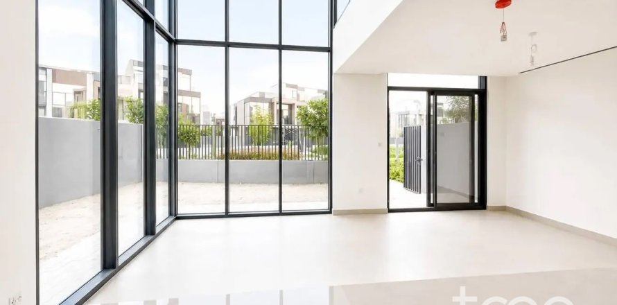 Townhouse di Mudon, Dubai, UEA 4 kamar tidur, 229.28 m2 nomor 733194