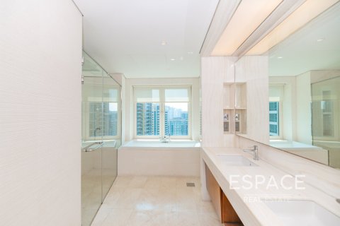 Appartement te huur in Dubai Marina, Dubai, VAE 5 slaapkamers, 649 vr.m., nr 650250 - foto 18