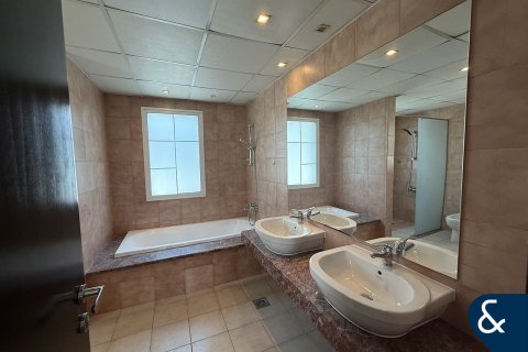 Villa zur Miete in Jumeirah Village Triangle, Dubai, VAE 2 Schlafzimmer, 241 m2 Nr. 668195 - Foto 6