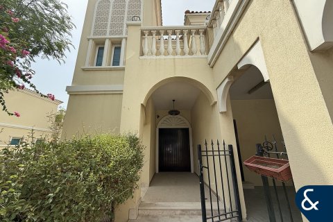 Villa zur Miete in Jumeirah Village Triangle, Dubai, VAE 2 Schlafzimmer, 241 m2 Nr. 668195 - Foto 2