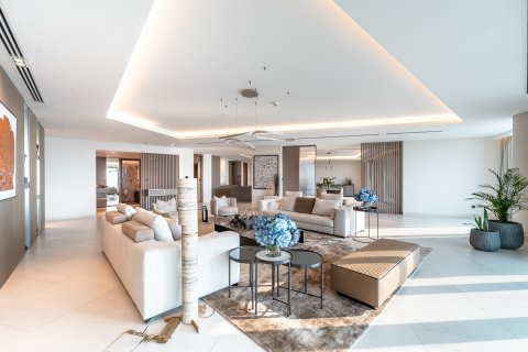 Διαμέρισμα σε Palm Jumeirah, Dubai, ΗΑΕ 5 υπνοδωμάτια, 896 τ.μ. Αρ. 734411 - φωτογραφία 4