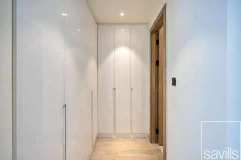 Řadový dům v Dubai Land, SAE 3 ložnice, 281.68 m² Č.: 747387 - fotografie 11