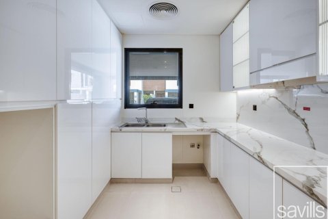 Řadový dům v Dubai Land, SAE 3 ložnice, 281.68 m² Č.: 747387 - fotografie 6