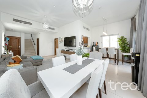 Σπίτι σε Dubai, ΗΑΕ 3 υπνοδωμάτια, 244.43 τ.μ. Αρ. 741065
