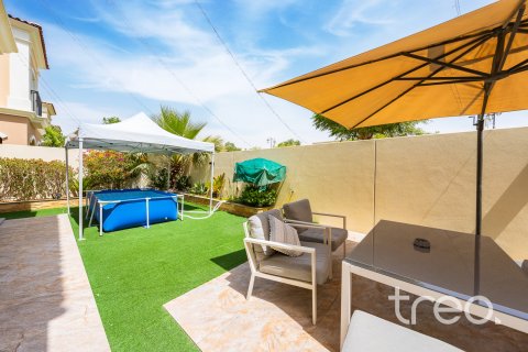 Dubai, BAE’de satılık sıra ev 3 yatak odası, 244.43 m&sup2; No 741065 - fotoğraf 18