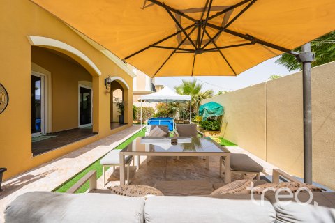 Dubai, BAE’de satılık sıra ev 3 yatak odası, 244.43 m&sup2; No 741065 - fotoğraf 17