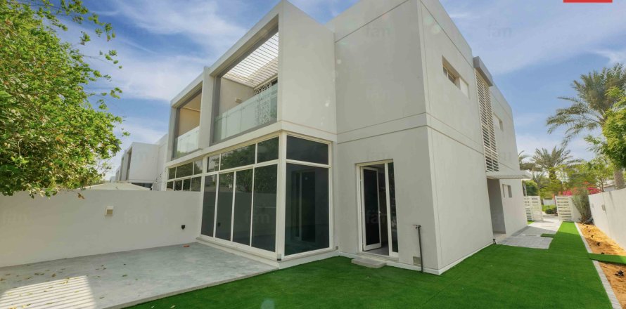 Townhouse sa Dubai, UAE 4 silid-tulugan, 312 sq.m. № 638277