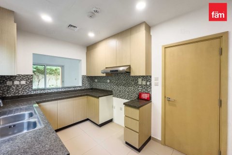 Vilă de vânzare în Dubai, EAU 3 dormitoare, 325 mp. №638279 - poză 26