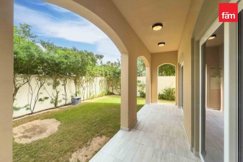 Vilă de vânzare în Dubai, EAU 3 dormitoare, 325 mp. №638279 - poză 9