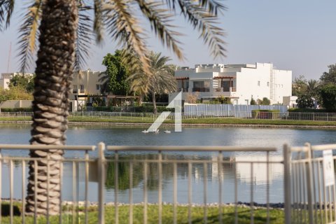 Vilă de vânzare în Dubai, EAU 3 dormitoare, 209.8 mp. №660678 - poză 30