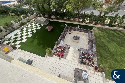 Villa sa Al Furjan, Dubai, UAE 4 silid-tulugan, 455 sq.m. № 671100 - larawan 17