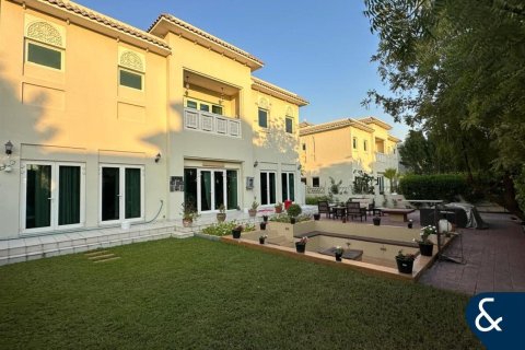 Villa à vendre à  Al Furjan, Dubai, EAU 4 chambres, 455 m2 № 671100 - photo 1