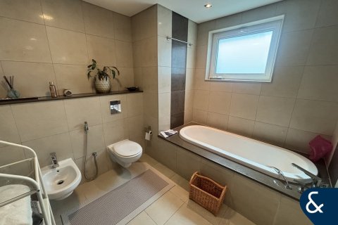 Villa sa Al Furjan, Dubai, UAE 4 silid-tulugan, 455 sq.m. № 671100 - larawan 11