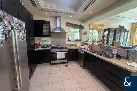 Villa sa Al Furjan, Dubai, UAE 4 silid-tulugan, 455 sq.m. № 671100 - larawan 5