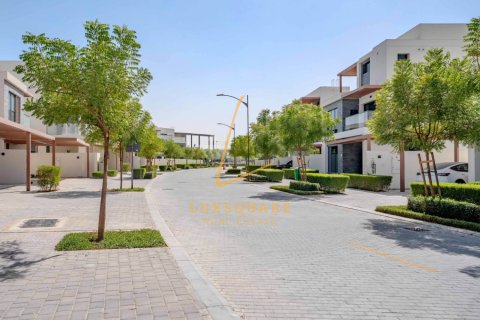 Rumah bandar di DAMAC Hills (Akoya by DAMAC), Dubai, UAE 5 bilik tidur, 172 meter persegi № 741549 - foto 29
