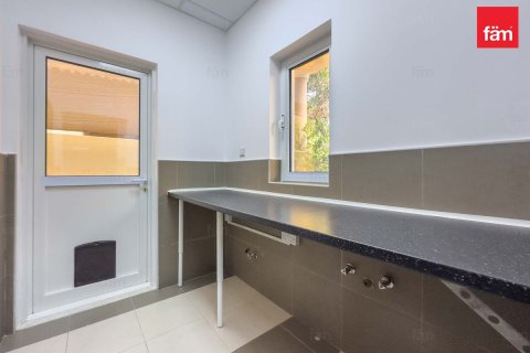 Vila v Dubai, SAE 5 spální, 561.6 m2 č. 652097 - Fotografia 24