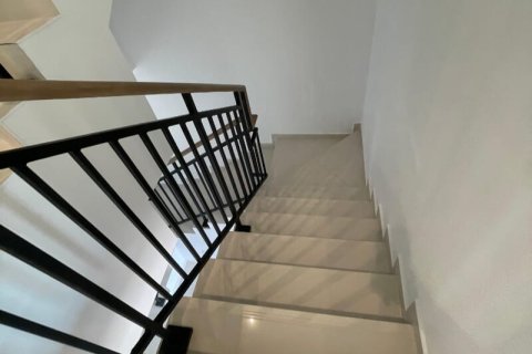 Maison de ville à louer à DAMAC Hills (Akoya by DAMAC), Dubai, EAU 4 chambres, 112 m2 № 719299 - photo 10