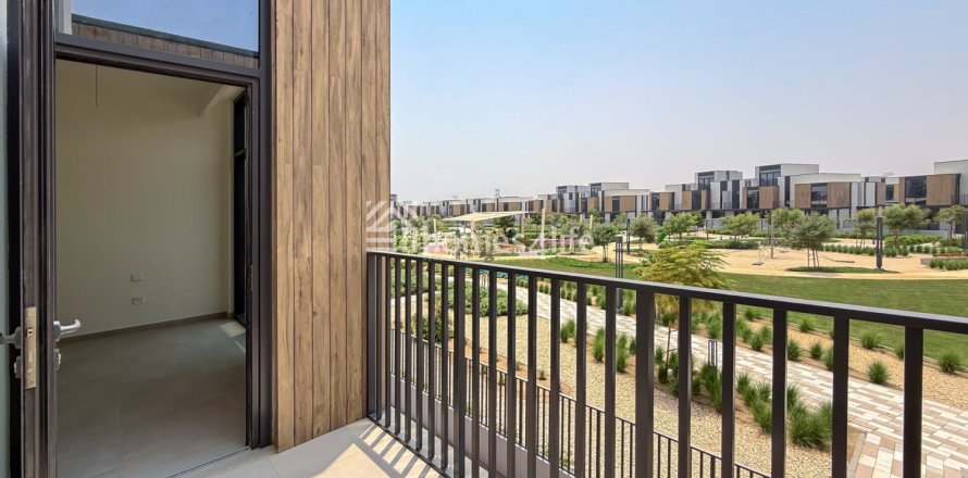 Townhouse i Mudon, Dubai, UAE 4 soveværelser, 246 kvm № 703328