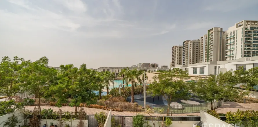 Radhus i Al Furjan, Dubai, UAE 3 sovrum, 261 kvm Nr. 649674