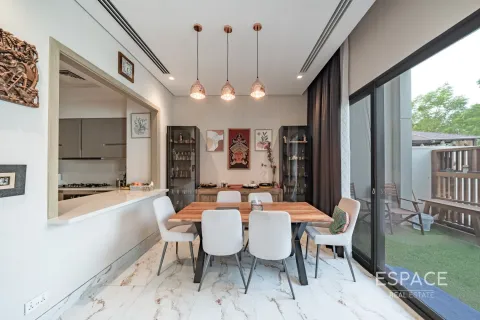 Radhus till försäljning i Al Furjan, Dubai, UAE 3 sovrum, 261 kvm Nr. 649674 - fotografi 13