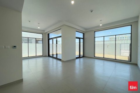 Вилла Дубай, БАӘ-да 3 жатын бөлмелер, 271.2 м² № 647947 - фото 2