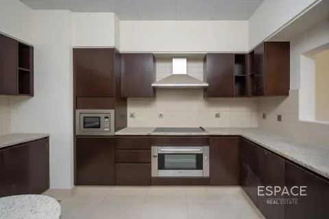 Apartmen di Palm Jumeirah, Dubai, UAE 3 bilik tidur, 222 meter persegi № 738325 - foto 6