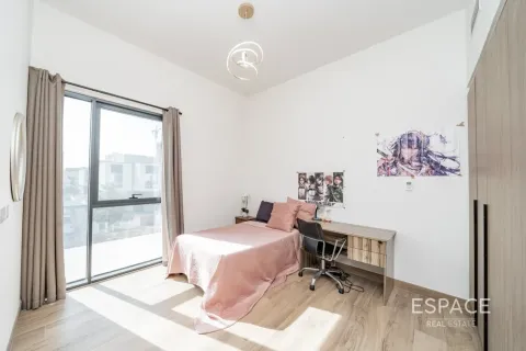 Villa til leie i Al Furjan, Dubai, Emiratene 4 soverom, 331 kvm Nr. 738322 - Foto 9