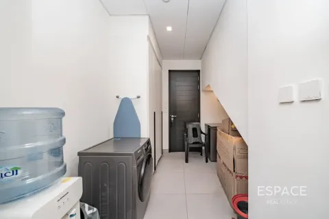 Villa til leie i Al Furjan, Dubai, Emiratene 4 soverom, 331 kvm Nr. 738322 - Foto 6