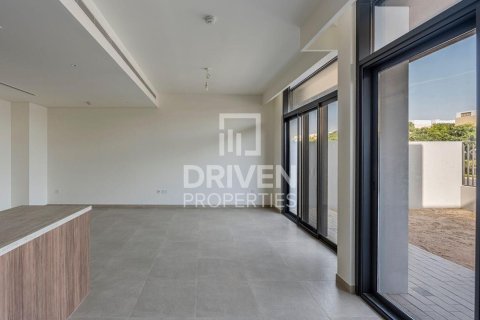 Casa urbana para arrendamento em Mudon, Dubai, EAU 3 quartos, 168.15 m2 № 746792 - foto 2