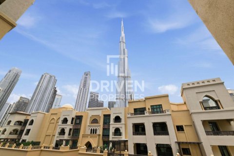 Apartamento para arrendamento em Downtown Dubai (Downtown Burj Dubai), Dubai, EAU 1 quarto, 107.86 m2 № 746793 - foto 1