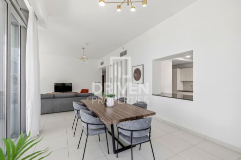 Зняти в оренду квартиру в Аль-Сатва, Дубай, ОАЕ 3 спальні, 222.97м2, № 746788 - фото 5