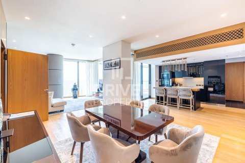 Korter asukohaga Jumeirah, Dubai, AÜE: 3 magamistoaga, 244.33 m² Nr 741903