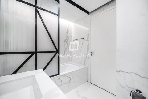 Appartement te koop in Jumeirah Lake Towers, Dubai, VAE 1 slaapkamer, 74 vr.m., nr 664416 - foto 13