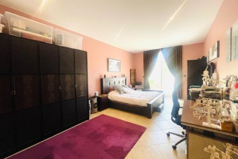 Huoneisto Motor City, Dubai, Arabiemiraatit 2 makuuhuonetta, 206 m2 № 707933 - kuva 3