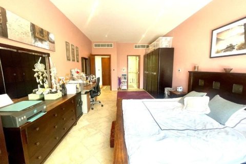 Huoneisto Motor City, Dubai, Arabiemiraatit 2 makuuhuonetta, 206 m2 № 707933 - kuva 6