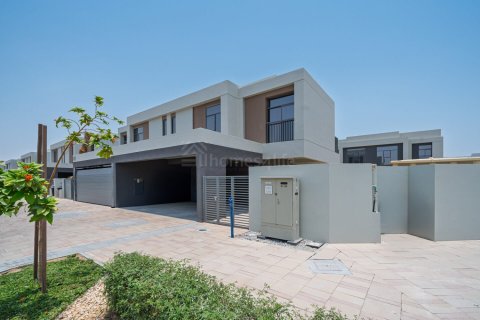 Вилла Dubai South (Dubai World Central), Дубай, БАӘ-да 4 жатын бөлмелер, 383 м² № 707934 - фото 7