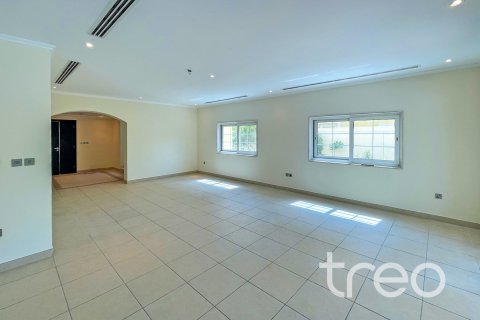 Jumeirah Park, Dubai, संयुक्त अरब अमीरात में विला, 3 बेडरूम, 677.08 वर्ग मीटर, संख्या 733528 - फ़ोटो 4