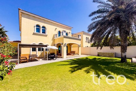 Jumeirah Park, Dubai, संयुक्त अरब अमीरात में विला, 3 बेडरूम, 677.08 वर्ग मीटर, संख्या 733528 - फ़ोटो 2