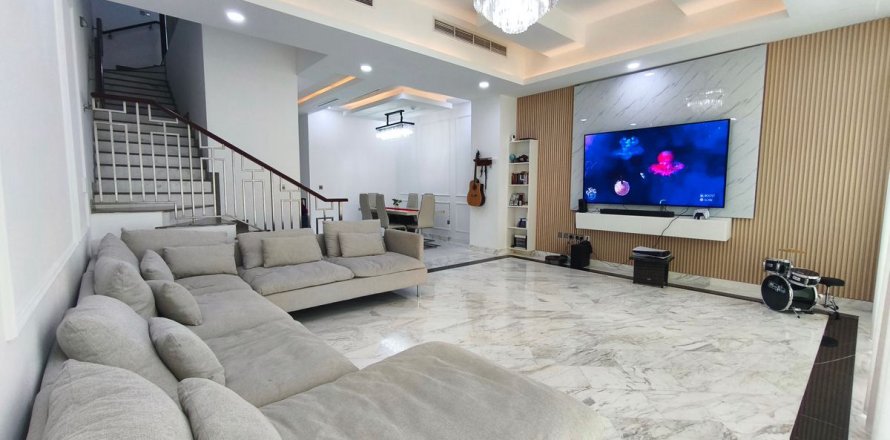 Townhouse in Al Furjan, Dubai, UAE 3 bedrooms, 177.5 sq.m. № 699915