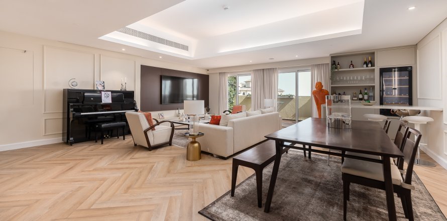 Apartment sa Jumeirah Golf Estates, Dubai, UAE 4 silid-tulugan, 217.41 sq.m. № 750580