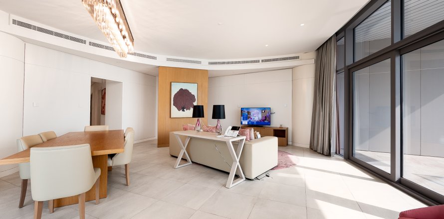 Hotel Apartament në Deira, Dubai, Emiratet e Bashkuara Arabe 2 dhoma gjumi, 198.3 m2. № 750583
