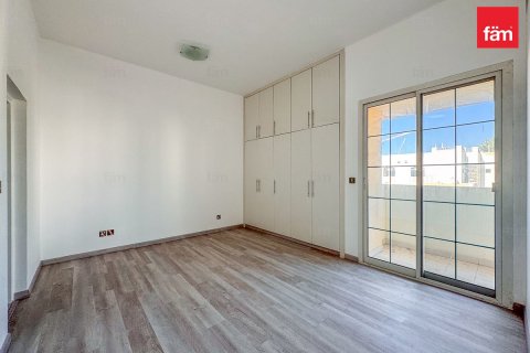 Huvila Umm Suqeim, Dubai, Arabiemiraatit 4 makuuhuonetta, 320 m2 № 678287 - kuva 11