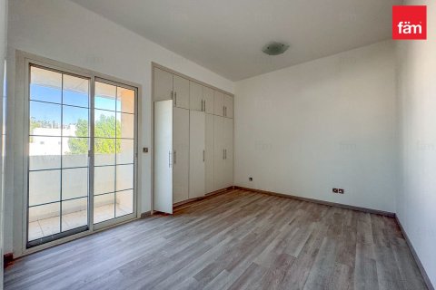 Huvila Umm Suqeim, Dubai, Arabiemiraatit 4 makuuhuonetta, 320 m2 № 678287 - kuva 10