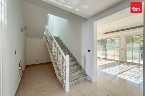 Huvila Umm Suqeim, Dubai, Arabiemiraatit 4 makuuhuonetta, 320 m2 № 678287 - kuva 21