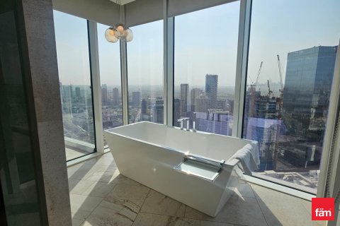 Apartmen di Dubai, UAE 2 bilik tidur, 259 meter persegi № 678291 - foto 10