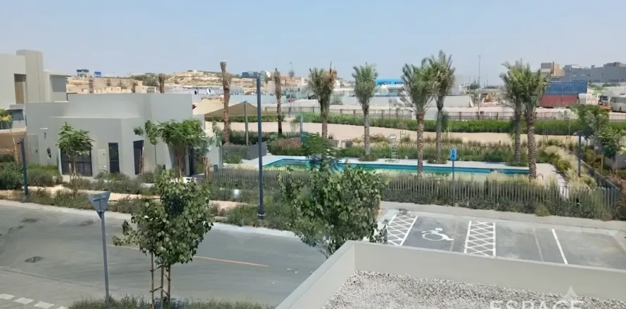 Kaupunkipientalo Jebel Ali, Dubai, Arabiemiraatit 4 makuuhuonetta, 286 m2 № 738197
