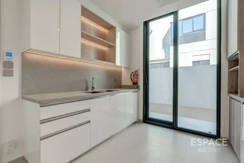 Villa zur Miete in Jebel Ali, Dubai, VAE 4 Schlafzimmer, 394 m2 Nr. 738198 - Foto 6