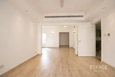 Vila u The Lakes, Dubai, UAE 4 spavaćih soba, 254 m2 Br. 738195 - fotografija 5
