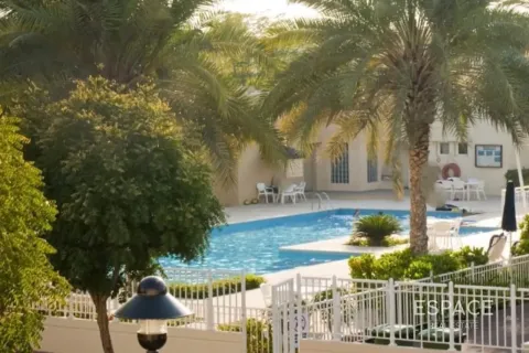 Vila u The Lakes, Dubai, UAE 4 spavaćih soba, 254 m2 Br. 738195 - fotografija 18